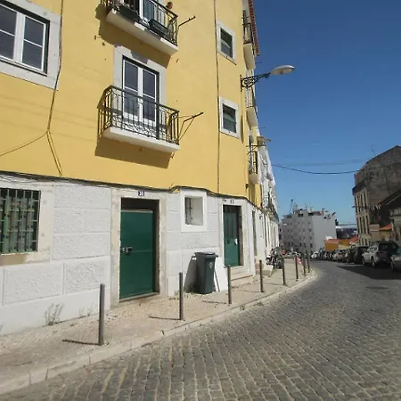 Apartment Altido Attractive 1Br Apt With Terrace And River View, Nearby Santa Apolonia Train Station Lisbon