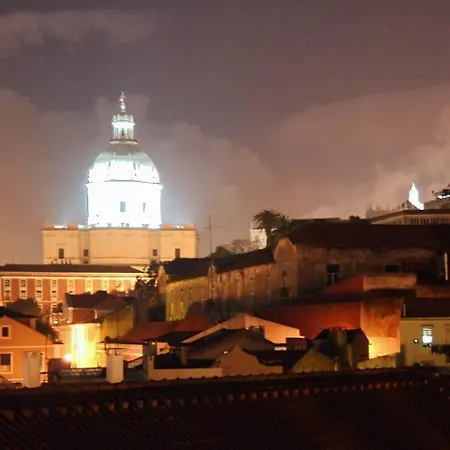Altido Attractive 1Br Apt With Terrace And River View, Nearby Santa Apolonia Train Station Lisboa